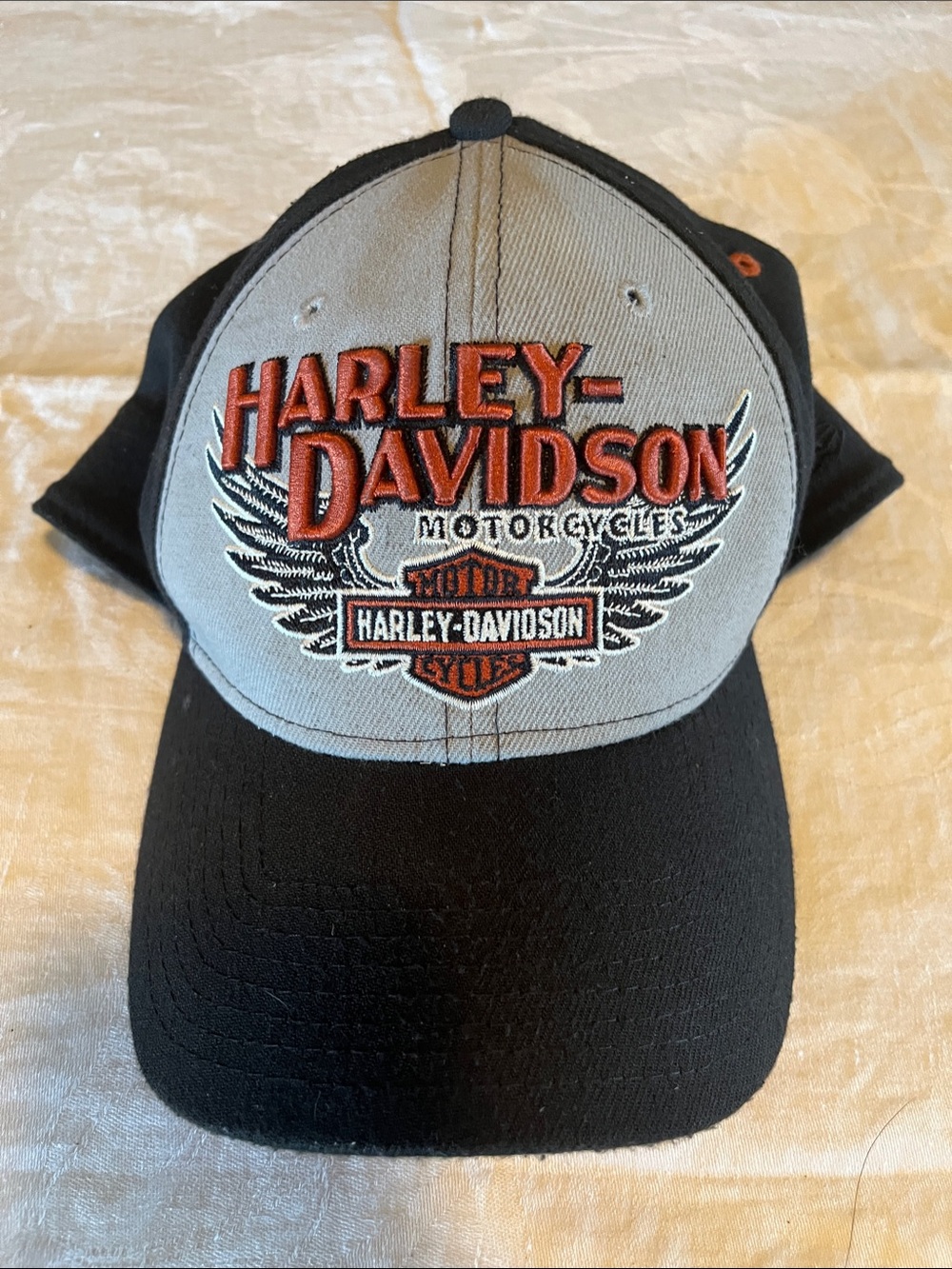 Harley-Davidson Gray and Black Embroidered Logo Baseball Cap